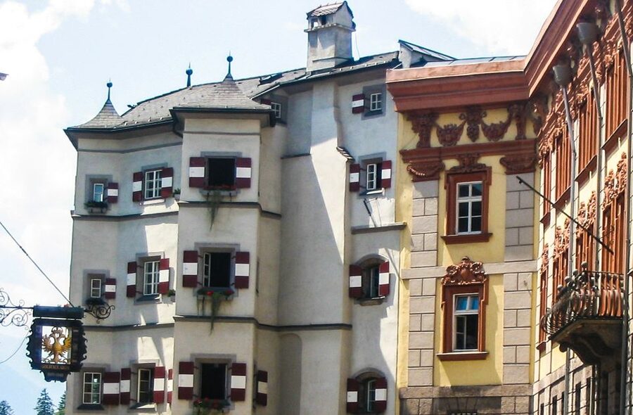 Innsbruck: Express Walk with a Local in 60 minutes - Golden Roof as your anchor stop, not your whole trip