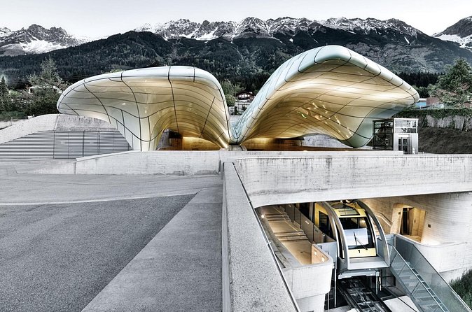 Innsbruck: Hungerburg Funicular Roundtrip Ticket - Riding up: what it is like and what you will notice