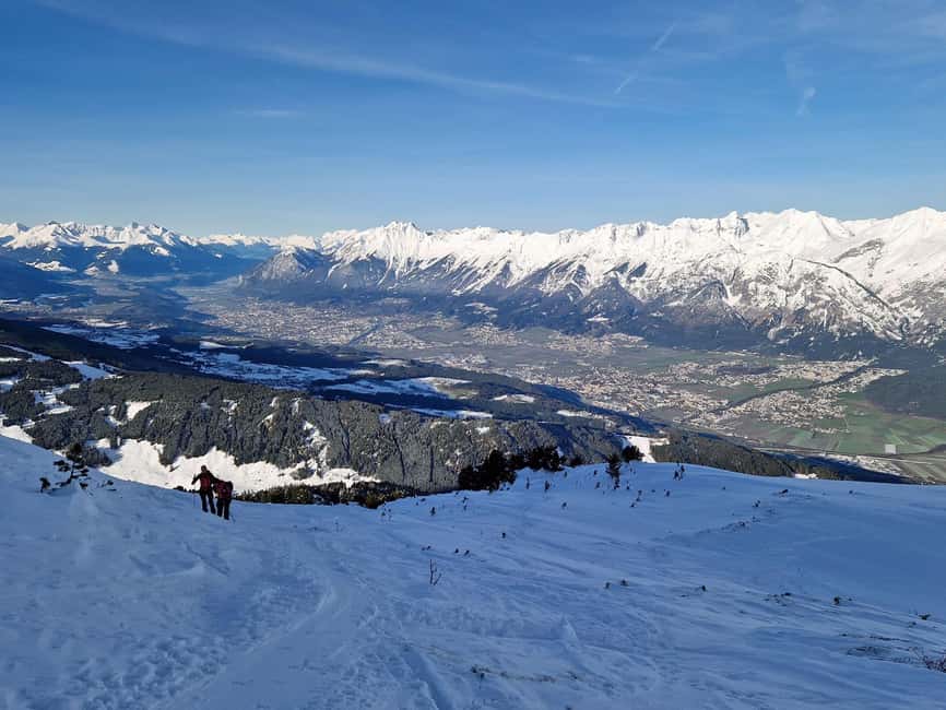 Innsbruck: Snowshoe Tours with Tyrolean Guide Transfer inkl. - The Small-Group Advantage: Peace of Mind and a Pace You Can Trust
