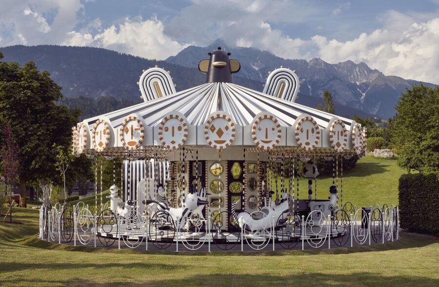Innsbruck Swarovski Crystal Worlds Ticket and Transfer - Shopping and meals: Swarovski store time plus a real place to eat