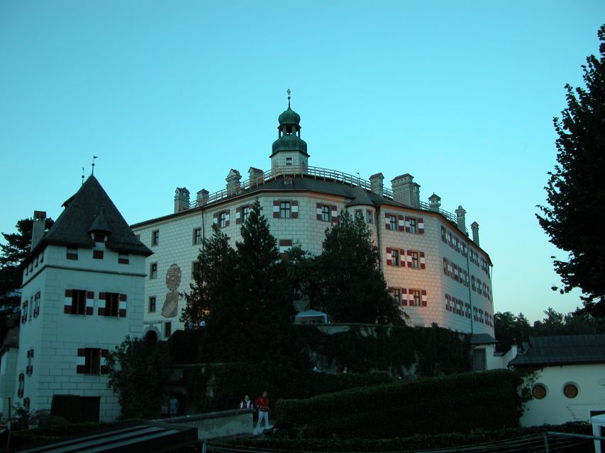 Innsbruck: Tickets for Schloss Ambras - Meeting point: where you should aim for in Innsbruck