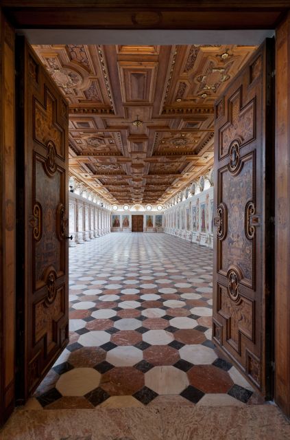 Innsbruck: Tickets for Schloss Ambras - The odd details you can point to, even if you are short on time