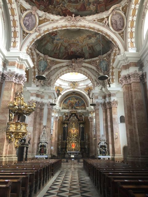 Innsbruck - "Welcome Tour" by Per Pedes. Guided City Tour. - Listening comfort: headphones that keep the story clear