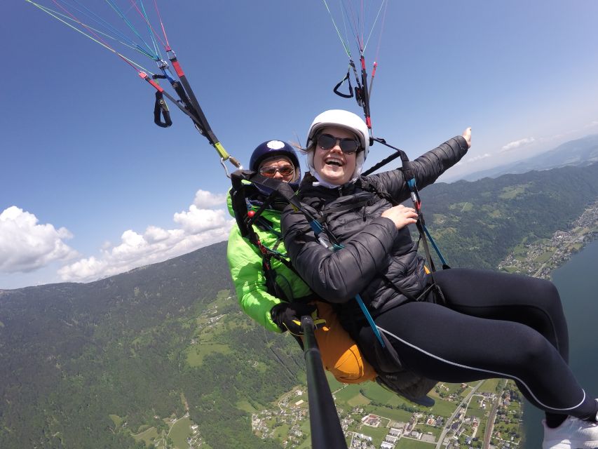 Kärnten/Ossiachersee: Paragleiten " Thermikflug" - Landing on a Huge Landing Area, Built for a Stress-Free Finish