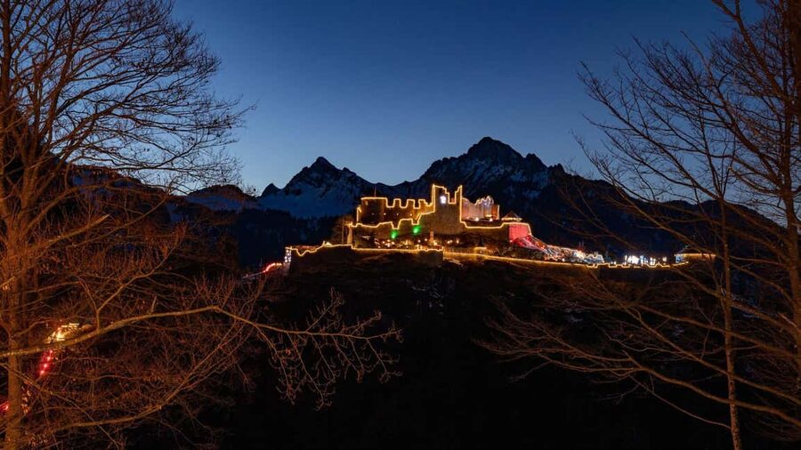 LUMAGICA Reutte '25/'26 - A 5-elements night walk through Ehrenberg castle ruins