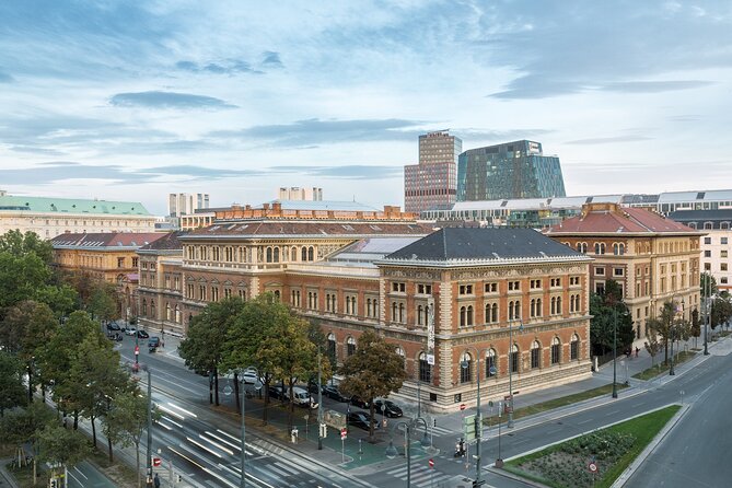 MAK - Museum of Applied Arts, Vienna, Ticket - The building on the Ringstraße, plus the restaurant plan