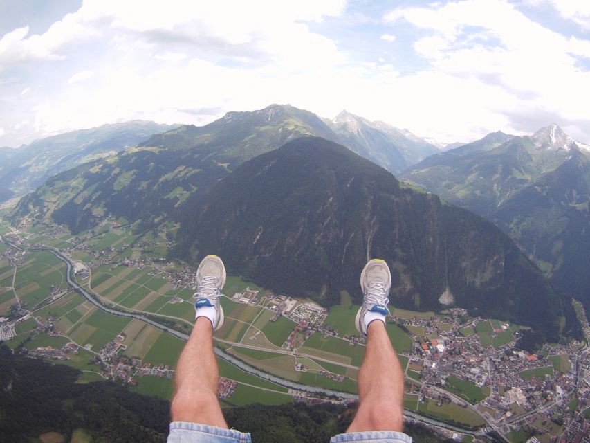Mayrhofen: Paragliding Adventure With Soaring Views - Calm Soaring or Loops and Wing-Overs, You Choose the Style