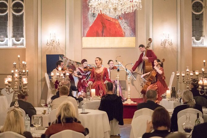 Mozart Dinner Concert in Salzburg - The 7:30 pm schedule, doors at 6:30, and how not to miss anything
