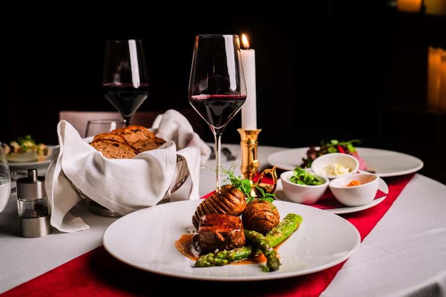 Nuit des Lumières - The Candlelight Dinner Concert in Vienna - Three Acts of Music, Designed Around How You’ll Eat