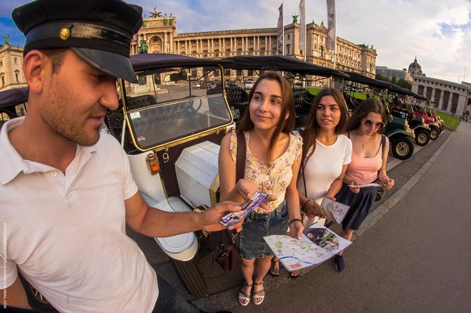 Oldtimer Tour Vienna Gold Tour - English, private pacing, and why guide quality matters here