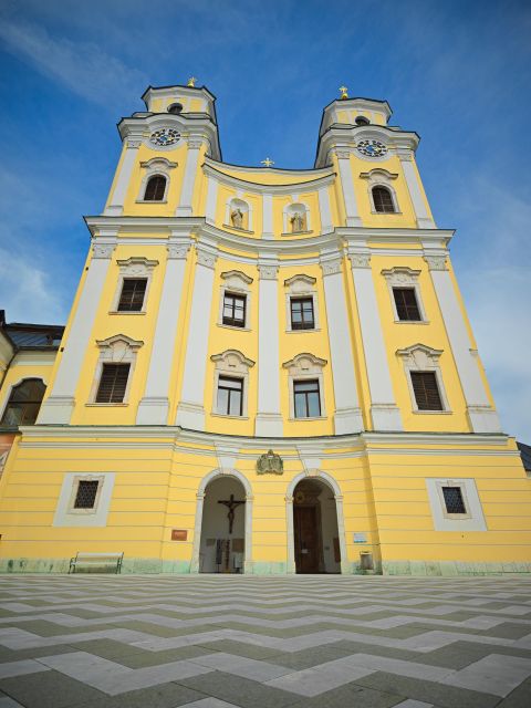 Original Sound of Music Tour & Edelweiss Cooking Class - Salzburg moments: gazebo scene, Schloss Leopoldskron photo stop, and more