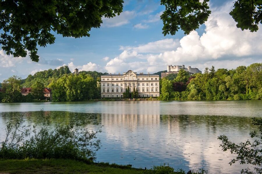 Original Sound of Music Tour with Schnitzel + Noodles - Key highlights worth getting excited about