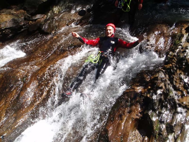 Ötztal: Canyoning "Wildwater XL" - 210 Minutes of Canyoning Action: Pools, Swims, Jumps, and Slides