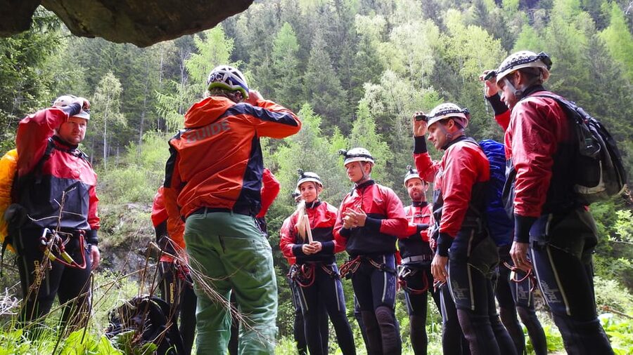 Ötztal: Guided Cave Tour for Beginners - The tunnel system and why the guide matters