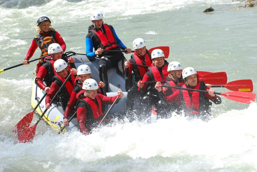 Ötztal: Imster Gorge Rafting Tour with Lunch - Getting Ready in Ötztal: Swimwear, Towel, and Meeting Early