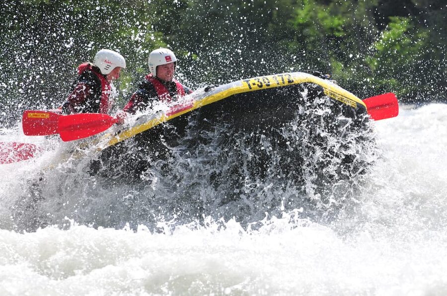 Ötztal: Rafting at Imster Canyon for Beginners - Who Should Book This Beginner Rafting Tour in the Ötztal?