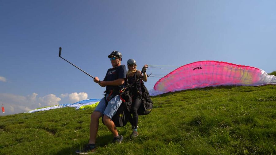 Paragliding Tandem in Salzkammergut / Sound of Music Flight - Who should book this tandem paragliding flight (and who should skip)