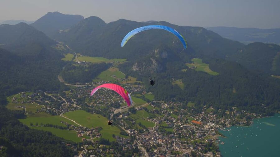 Paragliding Tandem in Salzkammergut / Sound of Music Flight - Meet at the Flugschule, then ride up on the Zwölferhorn cable car