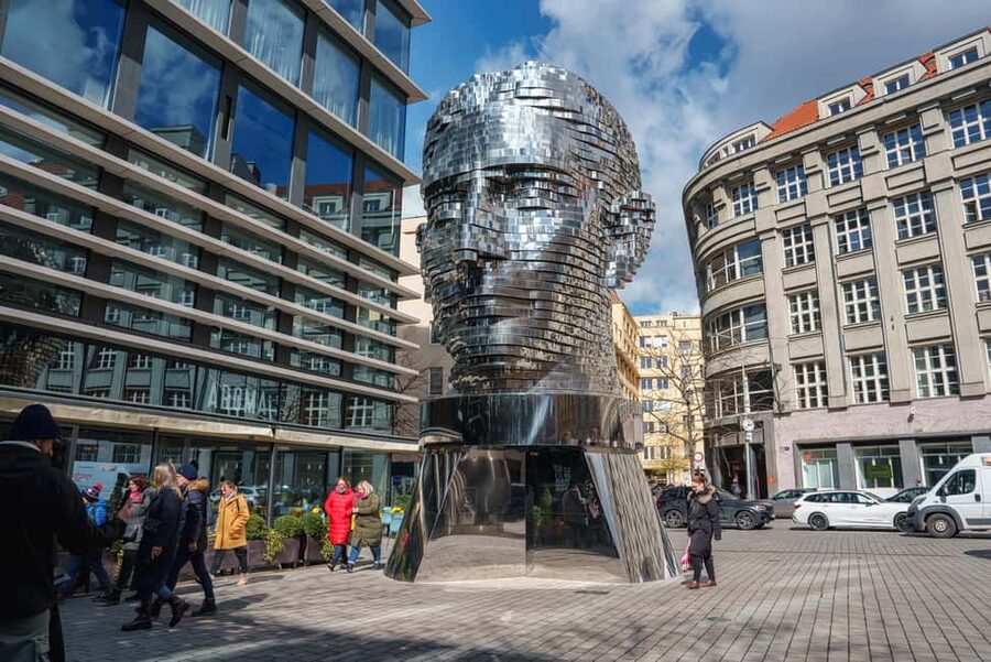 Prague: Old Town & Underground Tour Guided Tour - Tips so you enjoy the walk instead of rushing through it