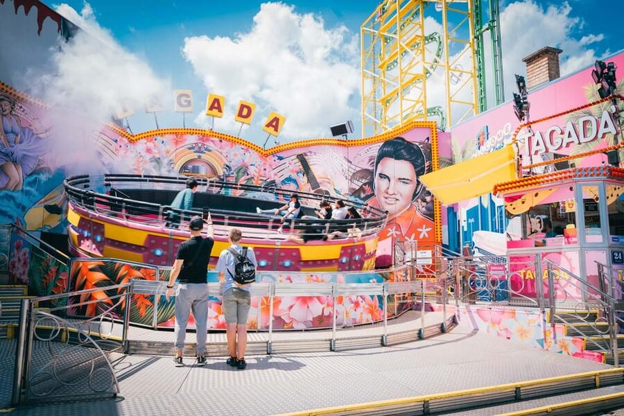 Prater Super Ticket - Tagada carousel: the classic Prater spin with disco energy