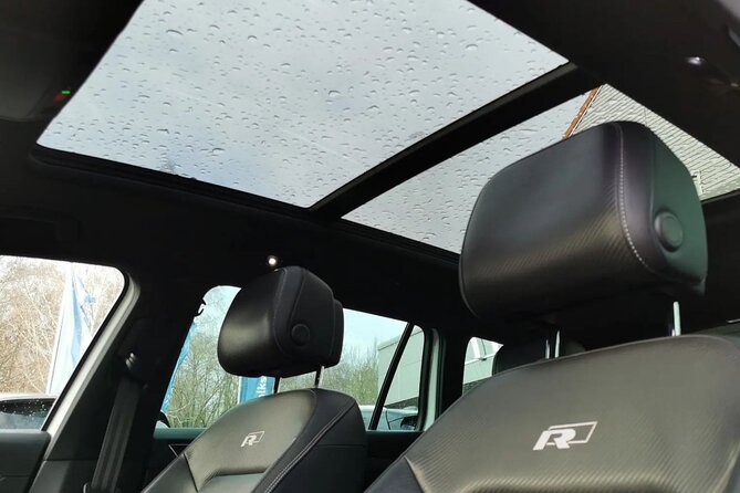 Private Airport and City Transfer in Panoramic Roof Station Wagon - Why a panoramic-roof station wagon helps on your first Vienna day