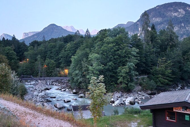 Private Airport Transfer and Tours Service in Salzburg - The scenic drive to Hallstatt: Fuschl am See, St. Gilgen, and Wolfgangsee