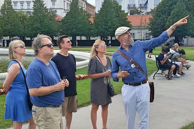 Private Belvedere Palace and Museum Tour - Jardines de Belvedere and the Baroque Message in the Grounds