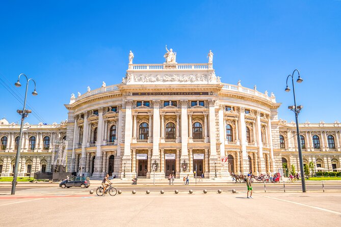 Private Bike Tour of Vienna Top Attractions & Nature - Volksgarten to Hofburg: A Breath of Calm Before Palaces
