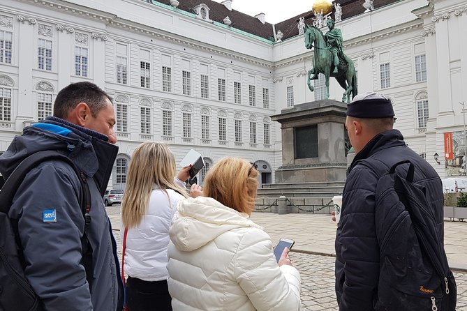 Private City Discovery walk - Historical Treasure hunt - Key Things That Make This Treasure Hunt Work So Well