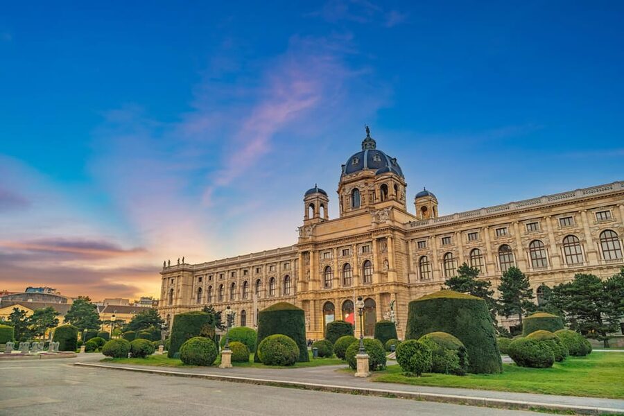 Private day trip from Budapest to Vienna and back - Price and value: what $359 per person really buys you