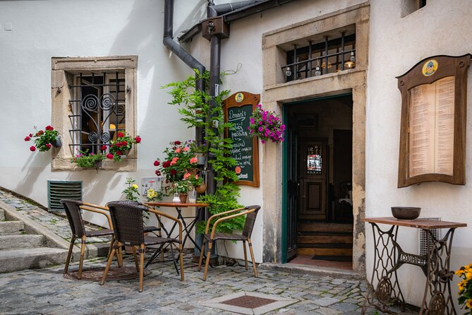 Private day trip from Linz to Cesky Krumlov and back - Cesky Krumlov Beyond the Castle: The River Views and Old-Town Atmosphere
