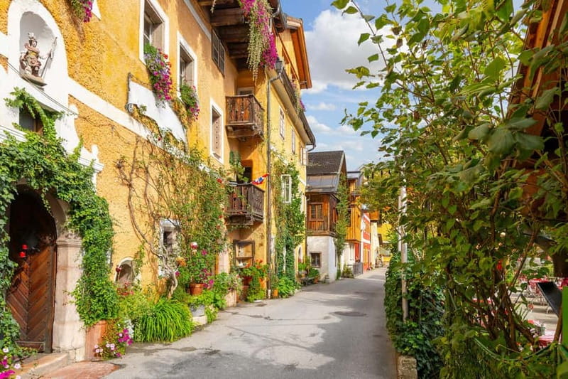 Private day trip: Munich to Hallstatt, Skywalk & Salt Mine - The Hallstatt Salt Mine: tunnels, the miners slide, and the guided experience