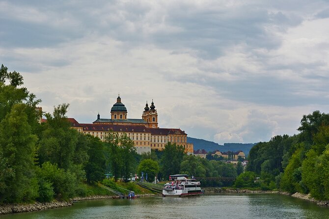 Private Full Day Trip to Hallstatt ,Salzburg and Melk from Vienna - Traunsee, Austria’s deepest lake: a calm 2-hour reset