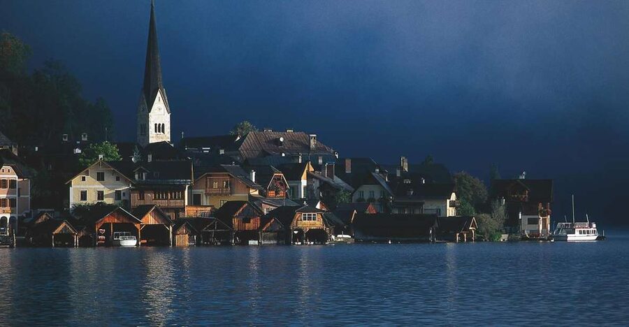 Private Hallstatt Tour from Salzburg - Salzburg to Salzkammergut, the drive that does half the work