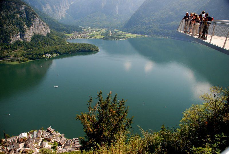 Private Hallstatt Tour from Salzburg - Arriving in Hallstatt, why a small town feels time-warped