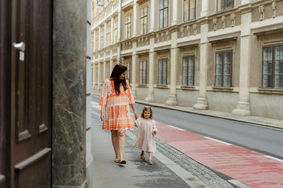 Private Photoshoot Walk Old Town of Graz - The 1-Hour Flow: What That Time Can Cover