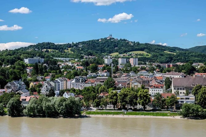 Private Return Day Trip from Linz to Cesky Krumlov with Guided Tour - Entrance fees and lunch: what you should budget for