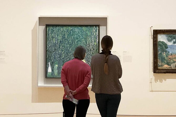 Private Themed Tour of the Belvedere with an Art Historian: "The Kiss" by Gustav Klimt: how it became the Symbol of the Viennese Art - The art lesson that makes The Kiss click: symbolism, color, and materials