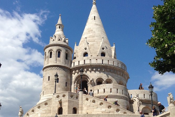 Private tour of Budapest with transfer from Vienna, Local Guide - The big idea: Budapest, fast and guided, with a real Vienna-to-Budapest plan