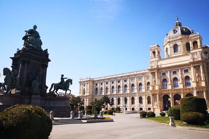 Private tour of historical Vienna with Jan - Hofburg Courtyards: Where the Habsburg Power Really Shows