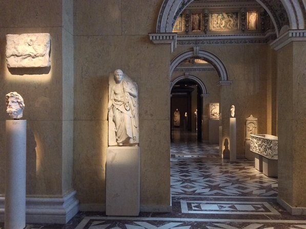 Private Tour of the Kunsthistorisches Museum: Secrets of Masterpieces | Tickets included - Who should book this private masterpieces tour