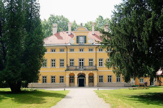 Private Tour The hills are alive: a tour to locations of the Sound of music film - Schloss Hellbrunn and the Gazebo Stop You Can Actually See