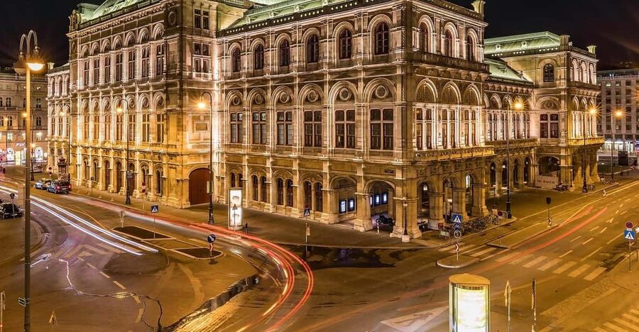Private tour Vienna: 4 hours by Car - Your guide, your language, your control (and why it affects value)