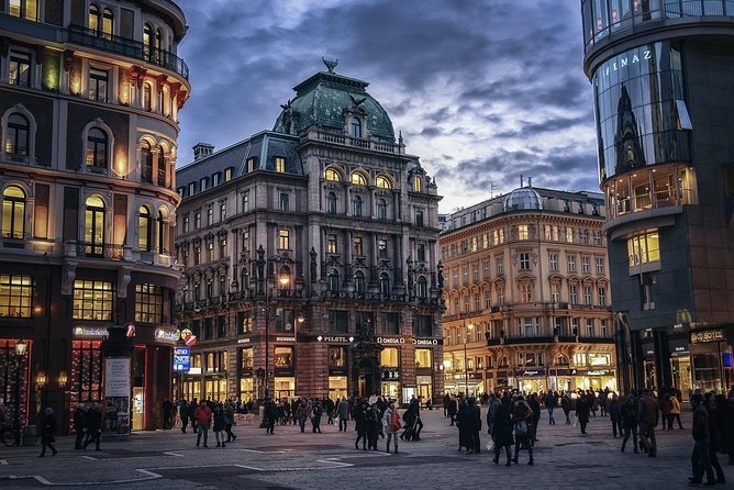 Private Transfer from Salzburg to Vienna: Door-to-door, English-speaking driver - Price and Value: What You Are Actually Buying