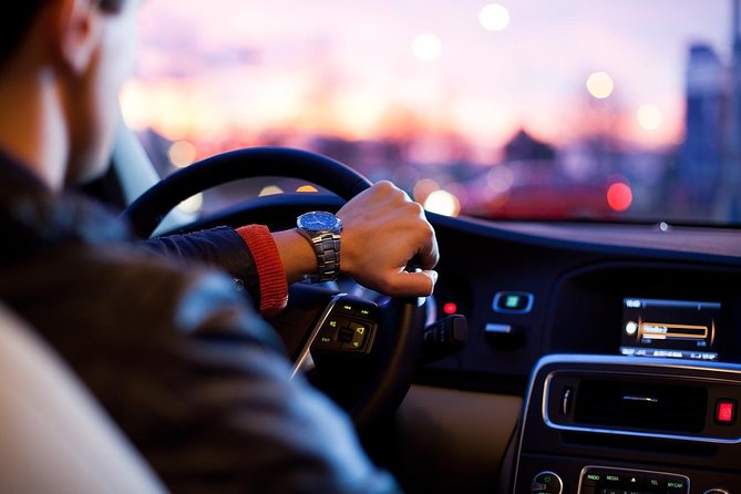 Private Transfer from Salzburg to Vienna: Door-to-door, English-speaking driver - The Driver: English-Speaking, Local, and Focused on Driving