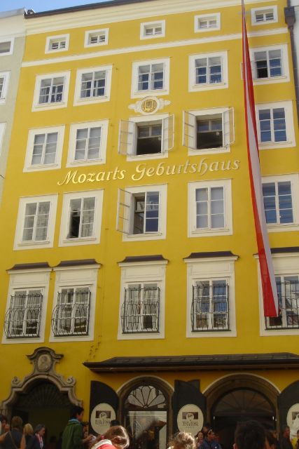 Salzburg 2.5-Hour Walking Tour: Mozart, Old Town & More - Why 150 Minutes Feels Like the Sweet Spot in Salzburg