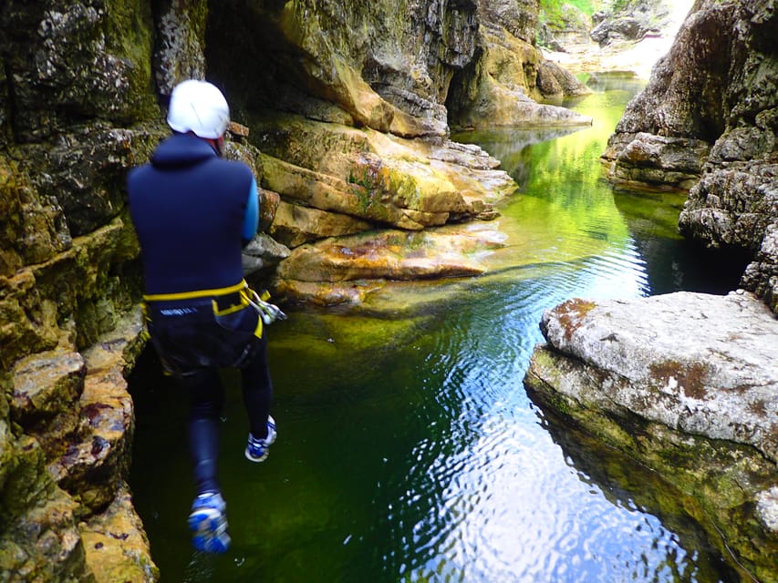 Salzburg: 4-Hour Guided Canyoning Trip for Beginners - Tips for a smoother day in wet rock and cold water