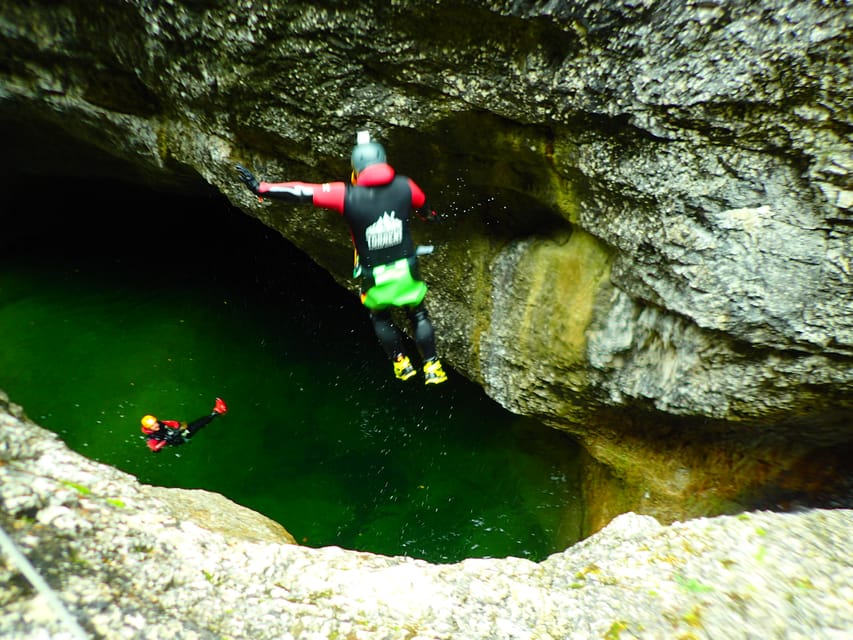 Salzburg: Advanced Canyoning on the Strubklamm - From Golling base camp to the Strubklamm start point