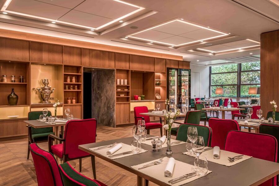 Salzburg: Dinner and Classical Concert at Mirabell Palace - The 5-Minute Walk to Mirabell Palace, and the timing that matters