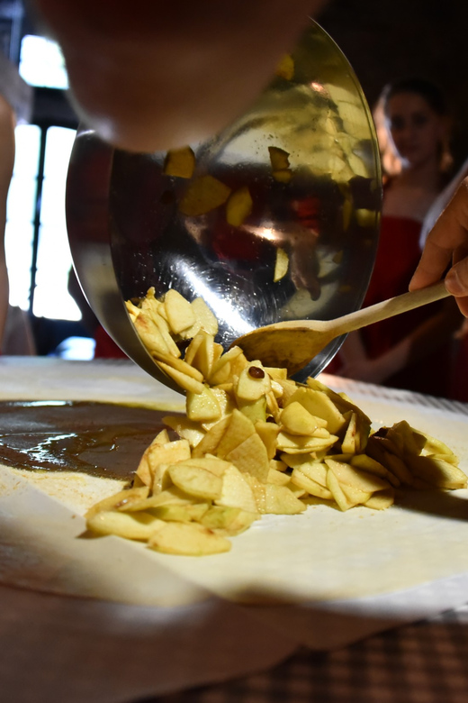 Salzburg: Dinner Cooking Class and Music - Key things to know before you go